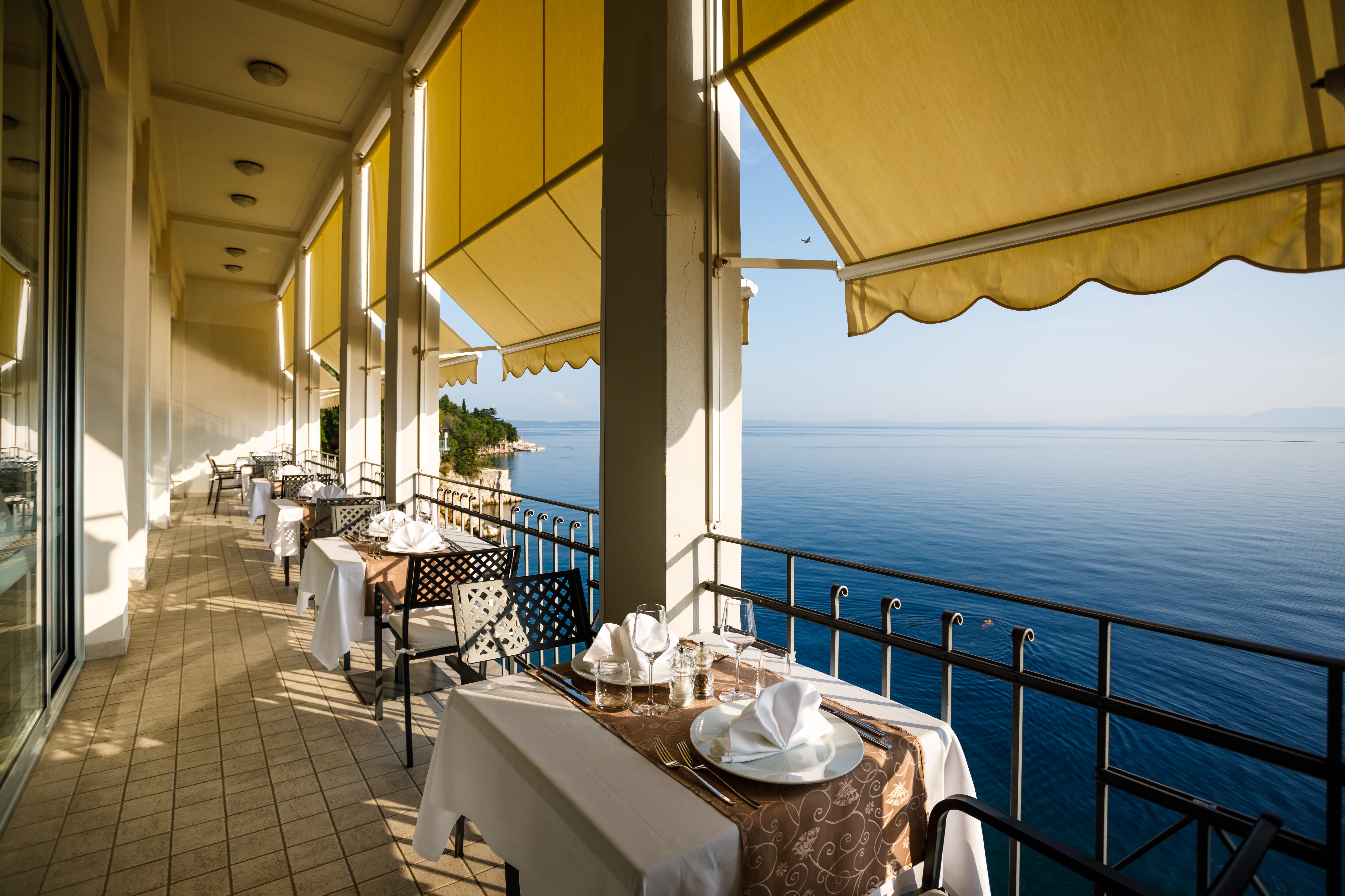 Hotel Jadran Rijeka Bagian luar foto